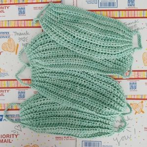 Rios Water Green Pure Merino Superwash Face Mask